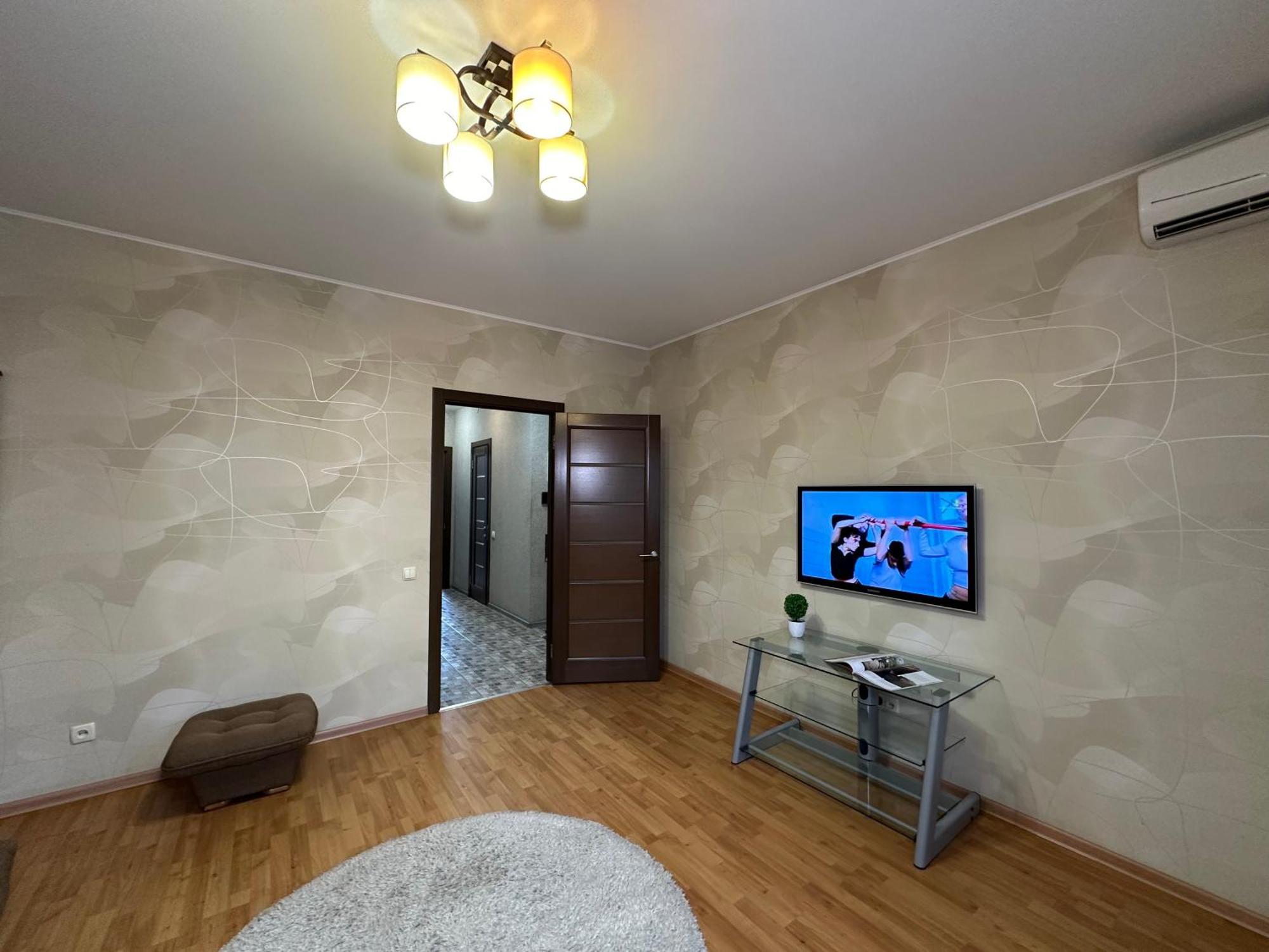 Hvylevogo Street Apartment คาร์คิฟ ภายนอก รูปภาพ
