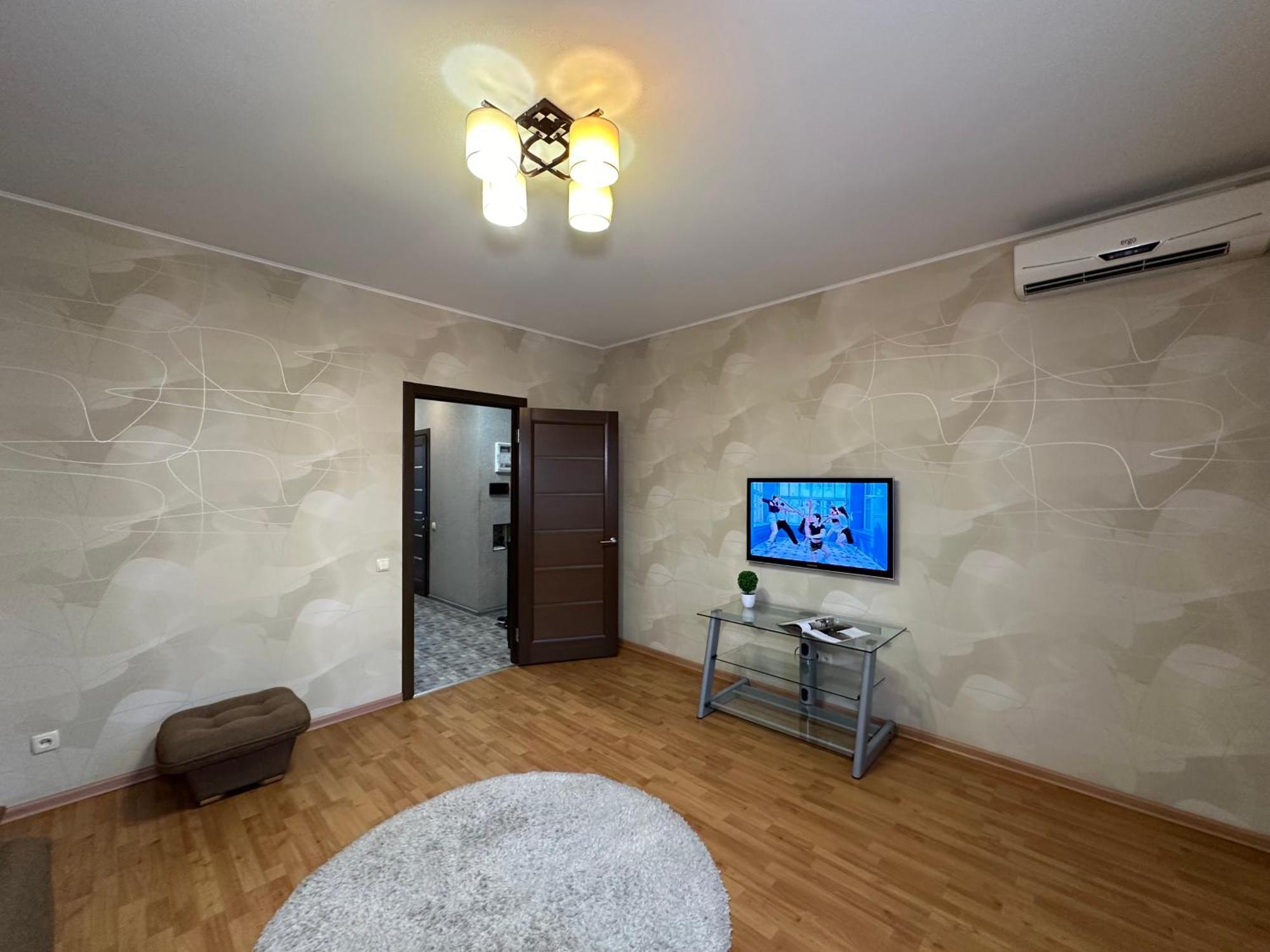 Hvylevogo Street Apartment คาร์คิฟ ภายนอก รูปภาพ