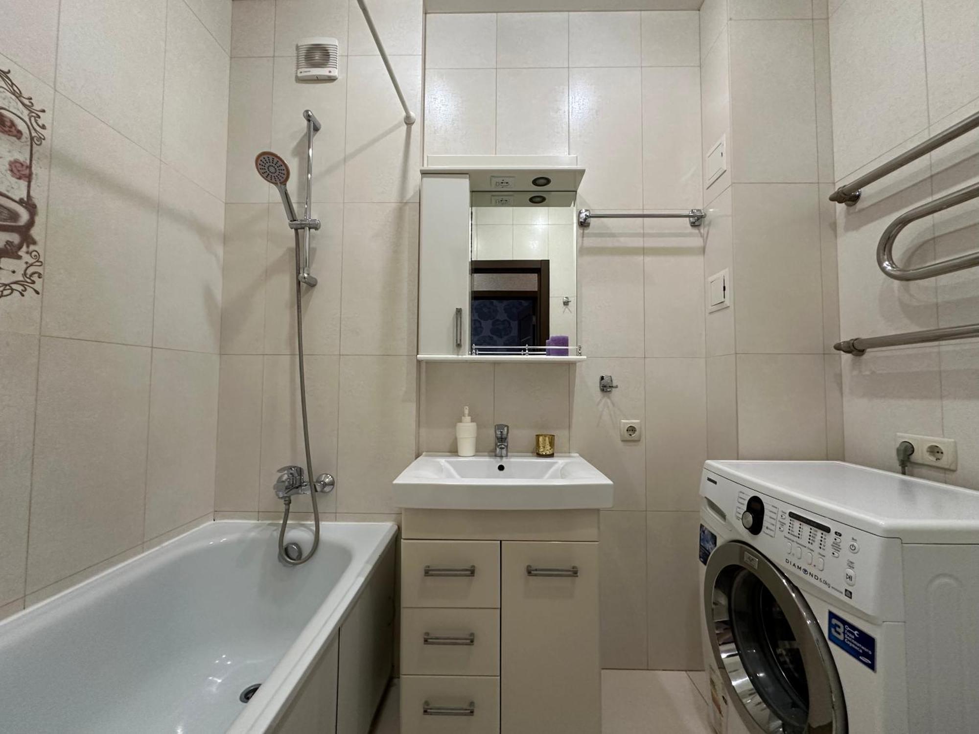 Hvylevogo Street Apartment คาร์คิฟ ภายนอก รูปภาพ