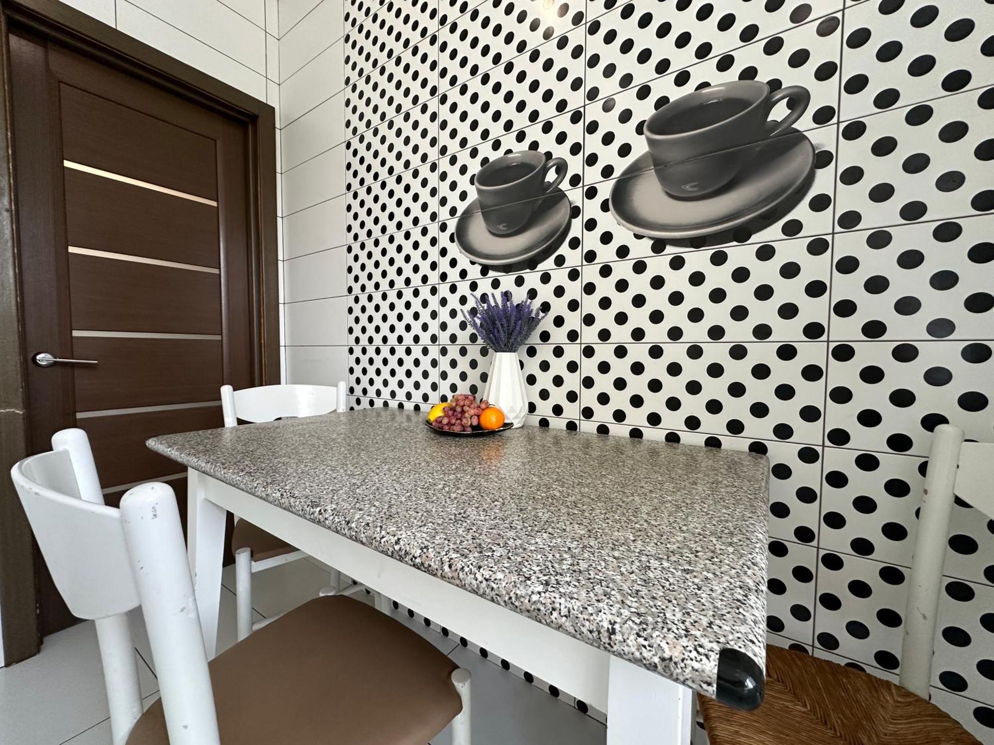 Hvylevogo Street Apartment คาร์คิฟ ภายนอก รูปภาพ